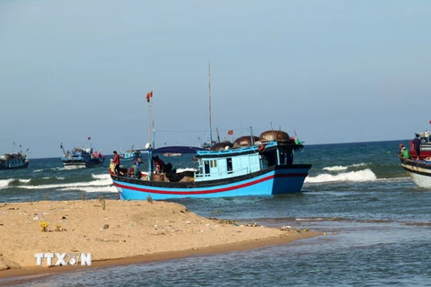 Phú Yên: Khẩn trương khơi thông cửa biển Đà Diễn bị cát bồi lấp