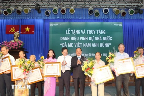 TP.HCM phong tặng, truy tặng danh hiệu Mẹ Việt Nam anh hùng