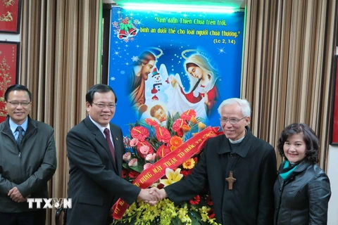 Đoàn Mặt trận Tổ quốc chúc mừng Tòa giám mục tỉnh Bắc Ninh