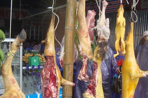 Hà Nội cấm treo thịt động vật tươi sống tại Lễ hội Chùa Hương
