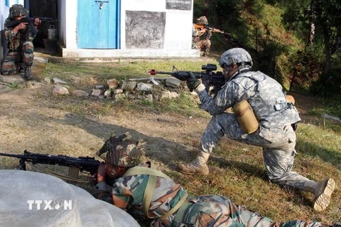 Quân đội Ấn Độ và Mông Cổ tập trận chung chống khủng bố