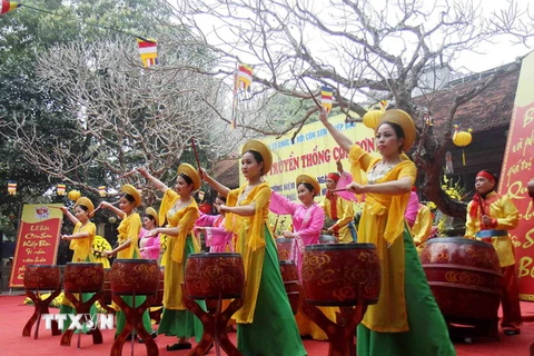 Nhiều nét mới trong Lễ hội mùa xuân Côn Sơn-Kiếp Bạc 2015