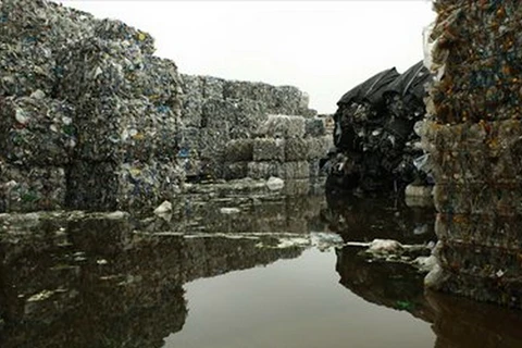 Lượng chất thải rắn nhập lậu vào Trung Quốc ngày càng gia tăng
