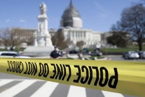 Nổ súng gần trụ sở Quốc hội Mỹ, Đồi Capitol bị phong tỏa