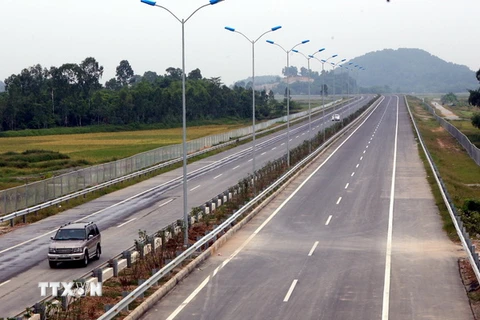 Sẽ thông xe 25km tuyến cao tốc Hà Nội-Hải Phòng vào ngày 19/5