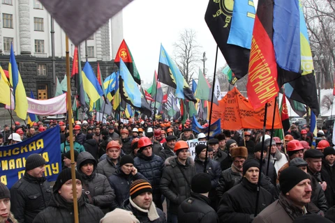 Thợ mỏ Ukraine xông vào văn phòng Tổng thống đòi trả nợ lương