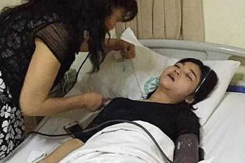 Trung Quốc: Đi lấn đường, nữ tài xế bị đánh tới mức nhập viện