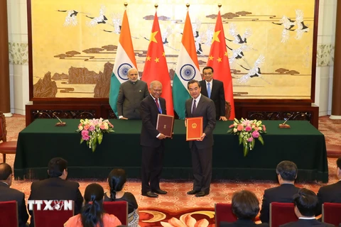 Ấn Độ và Trung Quốc ký nhiều thỏa thuận trị giá hơn 22 tỷ USD