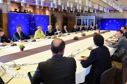 Các nhà lãnh đạo Eurozone nhóm họp bất thường tại Brussels, Bỉ, ngày 22/6 nhằm thảo luận về cuộc khủng hoảng nợ của Hy Lạp. (Nguồn: AFP/TTXVN) 
