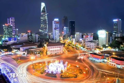 Một góc Thành phố Hồ Chí Minh về đêm. (Nguồn: TTXVN)