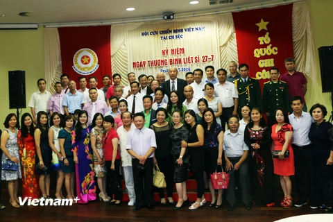 Các đại biểu tham dự Lễ kỷ niệm. (Ảnh: Quang Vinh/Vietnam+)