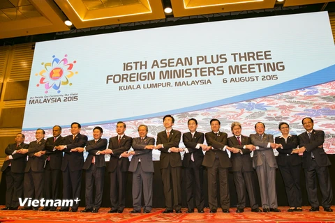 Các đại biểu tham dự Hội nghị ASEAN+3 và diễn đàn Đông Á. (Ảnh: Kim Dung-Chí Giáp/Vietnam+)
