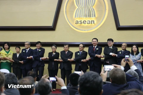 Tổng Thư ký ASEAN Lê Lương Minh và các đại biểu tại lễ kỷ niệm. (Ảnh: Đỗ Quyên/Vietnam+)