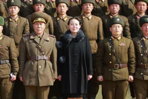 Bà Kim Yo Jong, em gái nhà lãnh đạo Kim Jong-un (giữa. (Nguồn: KCNA/Yonhap)
