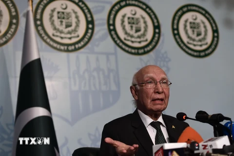 Cố vấn đối ngoại và an ninh quốc gia Pakistan Sartaj Aziz. (Nguồn: AFP/TTXVN)