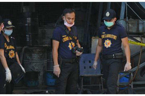 Cảnh sát Philippines tại hiện trường vụ việc. (Nguồn: missopen.com)