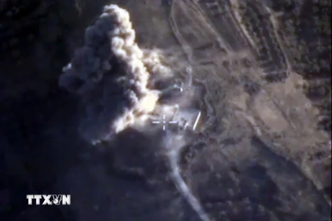 Không quân Nga không kích trúng mục tiêu IS tại tỉnh Idlib, Syria ngày 15/10. (Nguồn: AFP/TTXVN)