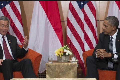 Tổng thống Mỹ Barack Obama và Thủ tướng Singapore Lý Hiển Long. (Nguồn: AFP)