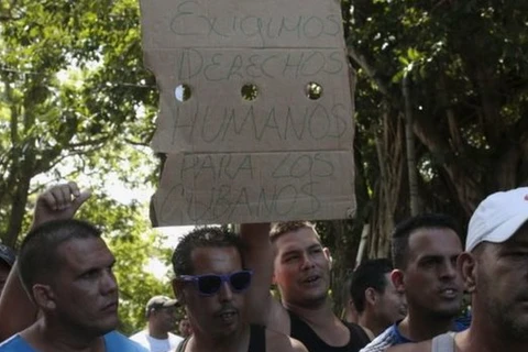 Người di cư Cuba tại biên giới Nicaragua "đòi nhân quyền cho người dân Cuba." (Nguồn: Reuters)