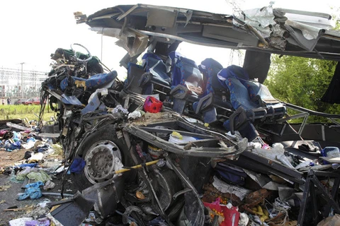 Hiện trường một vụ tai nạn ôtô tại Mexico. (Nguồn: Reuters)