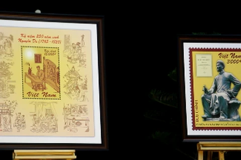 Phát hành bộ tem kỷ niệm 250 năm Ngày sinh Đại thi hào Nguyễn Du 