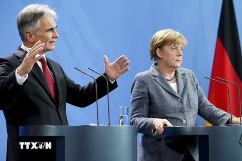 Thủ tướng Áo Werner Faymann và Thủ tướng Đức Angela Merkel. (Nguồn: Reuters)