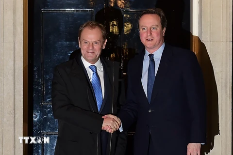 Thủ tướng Anh Cameron và Chủ tịch EC Donald Tusk. (Nguồn: AFP/TTXVN)