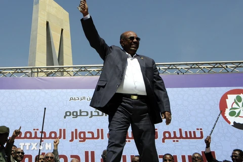 Tổng thống Sudan Omar Hassan Al Bashir (ảnh) vừa ra lệnh mở cửa biên giới với Nam Sudan. (Nguồn: AFP/TTXVN) 