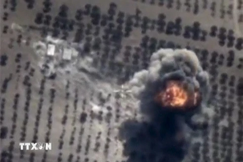 Không quân Nga không kích nhằm vào mục tiêu IS tại Syria. (Nguồn: AFP/TTXVN)