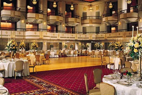 Khách sạn hạng sang Waldorf Astoria tại New York đã thuộc sở hữu của Anbang. (Nguồn: Bussiness Insider)