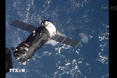 Tàu vũ trụ chở hàng Tiến bộ 57 của Nga lắp ghép thành công với trạm ISS tháng 10/2014. (Nguồn: AFP/TTXVN)