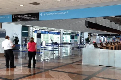 Một phần nhà ga chính của Sân bay Denver được sơ tán. (Nguồn: denver.cbslocal.com)