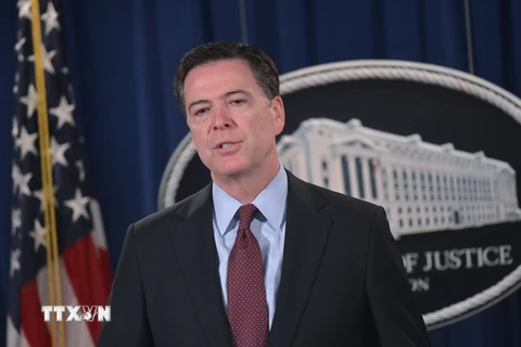 Giám đốc FBI James Comey phát biểu trong một cuộc họp báo ở thủ đô Washington, Mỹ ngày 24/3. (Nguồn: AFP/TTXVN)