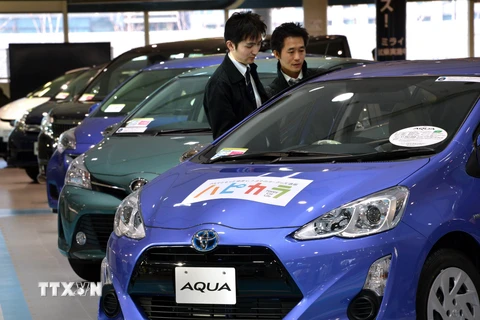  Ôtô của hãng Toyota được trưng bày tại thủ đô Tokyo, Nhật Bản. (Nguồn: AFP/TTXVN)