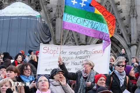 Biểu tình phản đối người nhập cư tại thành phố Cologne. (Nguồn: AFP/TTXVN)