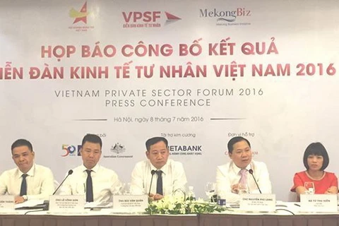 Họp báo công bố kết quả Diễn đàn Kinh tế Tư nhân Việt Nam 2016. (Nguồn: VGP)