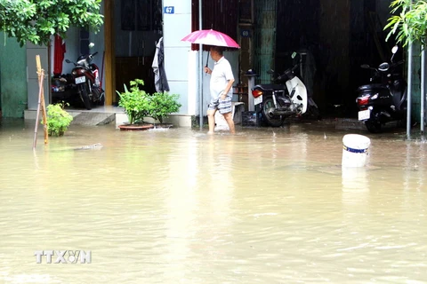 Mưa lớn gây ngập úng nhiều tuyến đường ở thành phố Hà Giang. (Ảnh: Tiến Lâm/TTXVN)