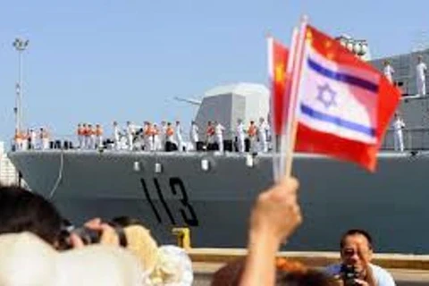 Tàu Trung Quốc ghé cảng Haifa của Israel ngày 13/08/2012 nhân kỷ niệm 20 năm quan hệ hợp tác song phương. (Nguồn: Israel Defense Force)
