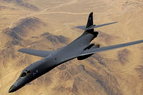Máy bay ném bom B-1. (Nguồn: military.com)