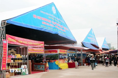 Hội chợ Thương mại quốc tế Việt- Trung 2015 tại Móng Cái, Quảng Ninh. Ảnh minh họa. (Nguồn: TTXVN)