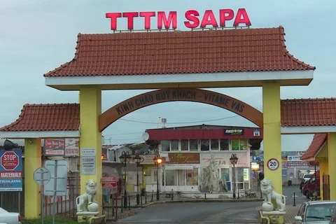 Trung tâm thương mại Sapa tại CH Séc, nơi có 3.000 người Việt đang kinh doanh. (Ảnh: Trần Quang Vinh/Vietnam+) 