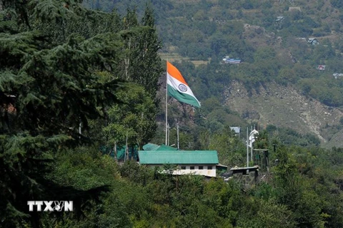  Một căn cứ quân sự của Ấn Độ tại khu vực dọc Ranh giới kiểm soát (LoC) giữa Ấn Độ và Pakistan ở Uri ngày 18/9. (Nguồn: AFP/TTXVN)