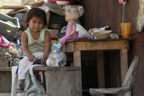 Một em bé nghèo ở thành phố Oaxaca của Mexico. (Nguồn: Reuters)