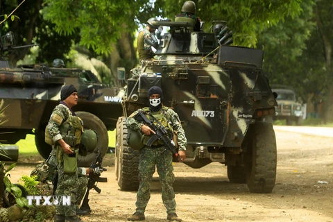 Binh sỹ Philippines trong chiến dịch truy quét phiến quân Abu Sayyaf tại Jolo, tỉnh Sulu, Mindanao. (Nguồn: AFP/TTXVN)