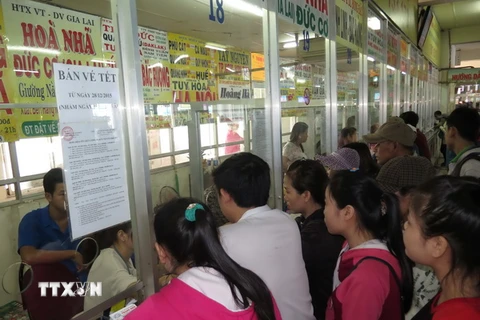 [Video] Giá vé xe Tết từ TP. Hồ Chí Minh đi các tỉnh tăng 20-60%