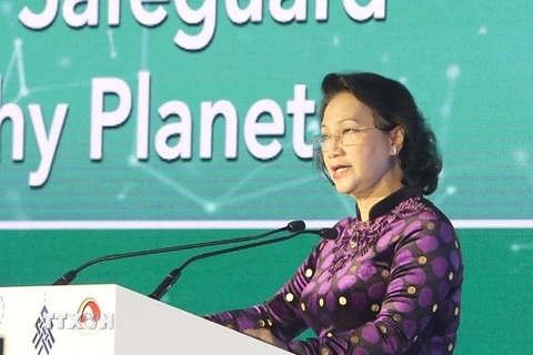 Chủ tịch Quốc hội Nguyễn Thị Kim Ngân phát biểu tại phiên thảo luận. (Ảnh: Trọng Đức/TTXVN)