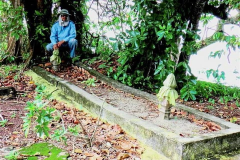 Ngôi mộ có kích thước lớn được phát hiện tại Pulau Upeh. (Nguồn: The Star)
