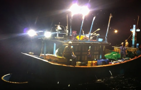 Một ngư dân Bình Định đi đánh cá bị rơi xuống biển mất tích