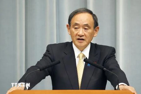 Chánh văn phòng Nội các Nhật Bản Yoshihide Suga tại cuộc họp báo ở Tokyo. (Nguồn: Kyodo/TTXVN)
