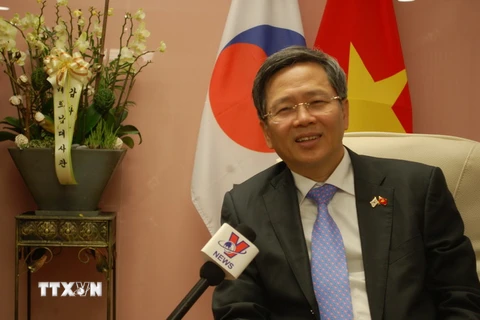 Đại sứ Việt Nam tại Hàn Quốc Phạm Hữu Chí. (Ảnh: Hữu Tuyên/Vietnam+)